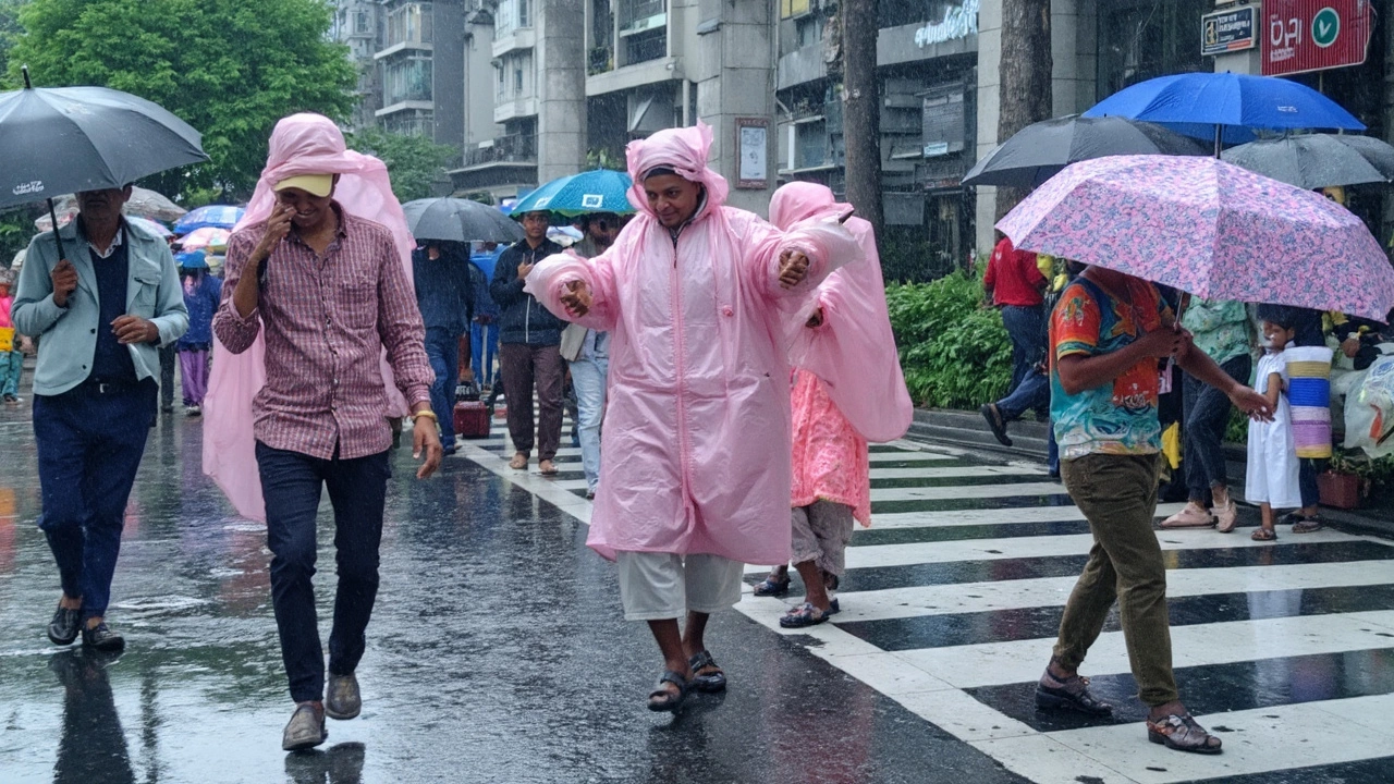 Uttar Pradesh Heatwave: Rain and Thunderstorms Offer Brief Relief Before Scorching Temperatures Return